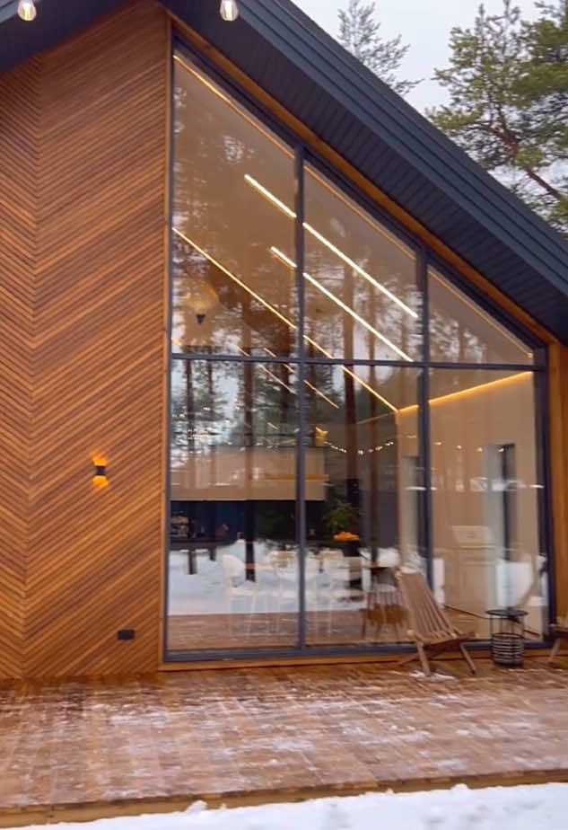 🏡 Full Tour of a Stunning Modular Barnhouse Step inside this incredible modular barnhouse, where smart design meets rustic elegance. With open spaces, high ceilings, and premium finishes, this home redefines modern country living! ✨🏡 🔺Free floor plans available at the link in my bio🔺 ▫️▫️▫️▫️▫️▫️▫️▫️▫️▫️▫️ #DreamHouse #ModernDesign #HouseTour #barnhouse #HomeSweetHome   #prefabhome    #TinyHomes  #aframe  #USAConstruction #tinyhouse #houses #decor #house #TinyHousetour #aframe  🎥 @lofthausspb ▫️▫️▫️▫️▫️▫️▫️▫️▫️▫️▫️▫️ Disclaimer:   @Archibenes is not affiliated with the businesses whose products are shown in this review. Any trademarks depicted are the property of their respective owners. 