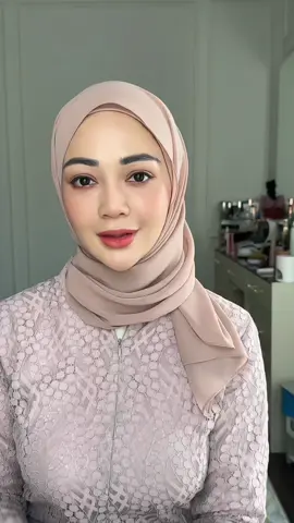 Join trend 😜 jom masuk live ladyna gais! Nak belanja ni RM100 ni! #juzfit #kyrinakassim 