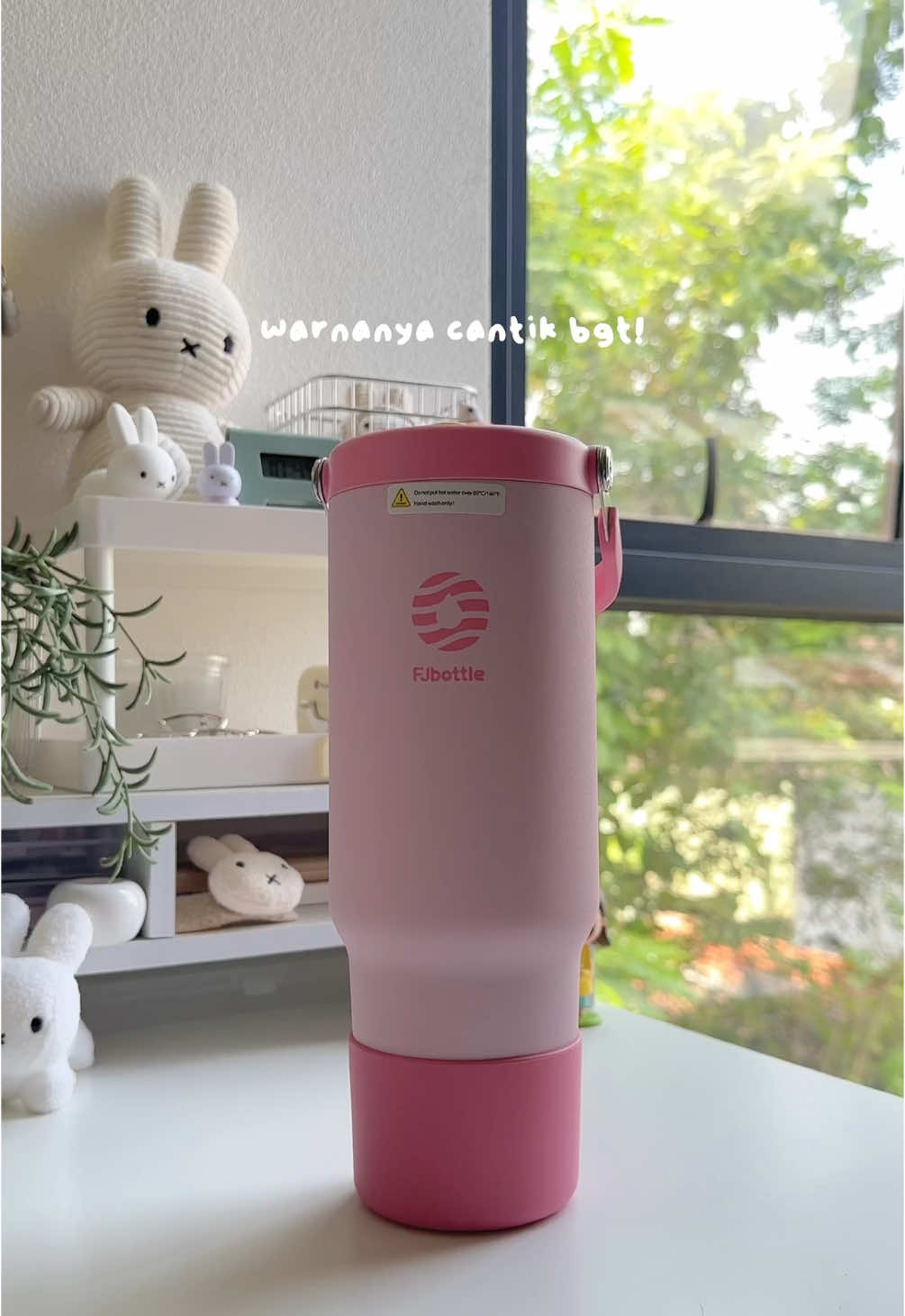 Selain cantik fjbottle tumbler ini juga fungsional bgt! Lovee😭🫶🏻✨ #fjbottle #tumbler #pink #tumblerviral #tumblraesthetic #botolminum #unboxing #racuntiktok #keranjangkuning 