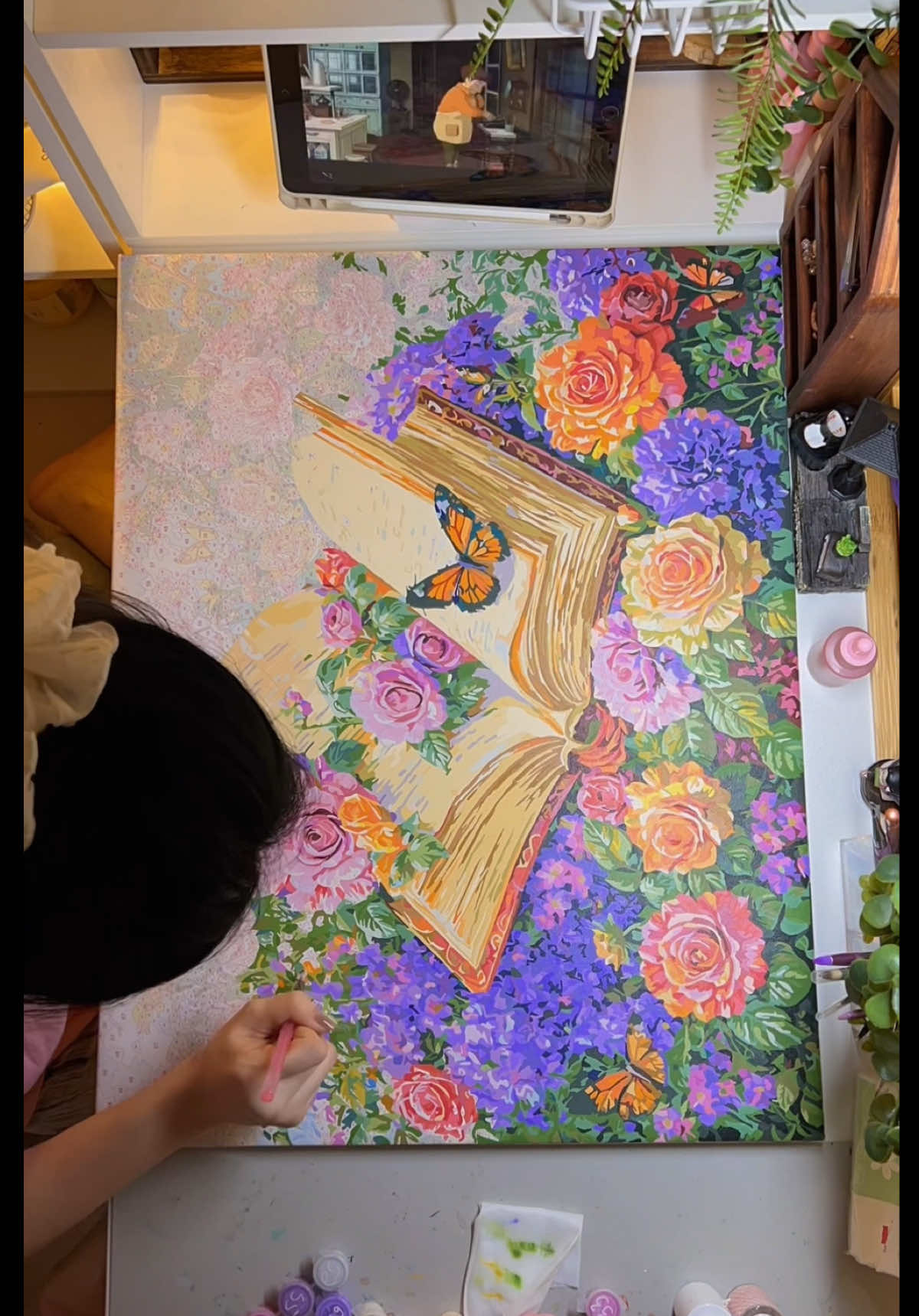 Hôm nay quay gốc cao để thấy được mẫu này hoành tráng ntn 😂. Sức tui bé nhỏ 2h tô được cụm bé tí như zay thôi 😂 #tô_colouring #totranhsohoa #tomau #fyp #totranh #tranh #tranhsohoa 