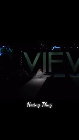 Tựa công chúa lọ lem #modelandbeauty 