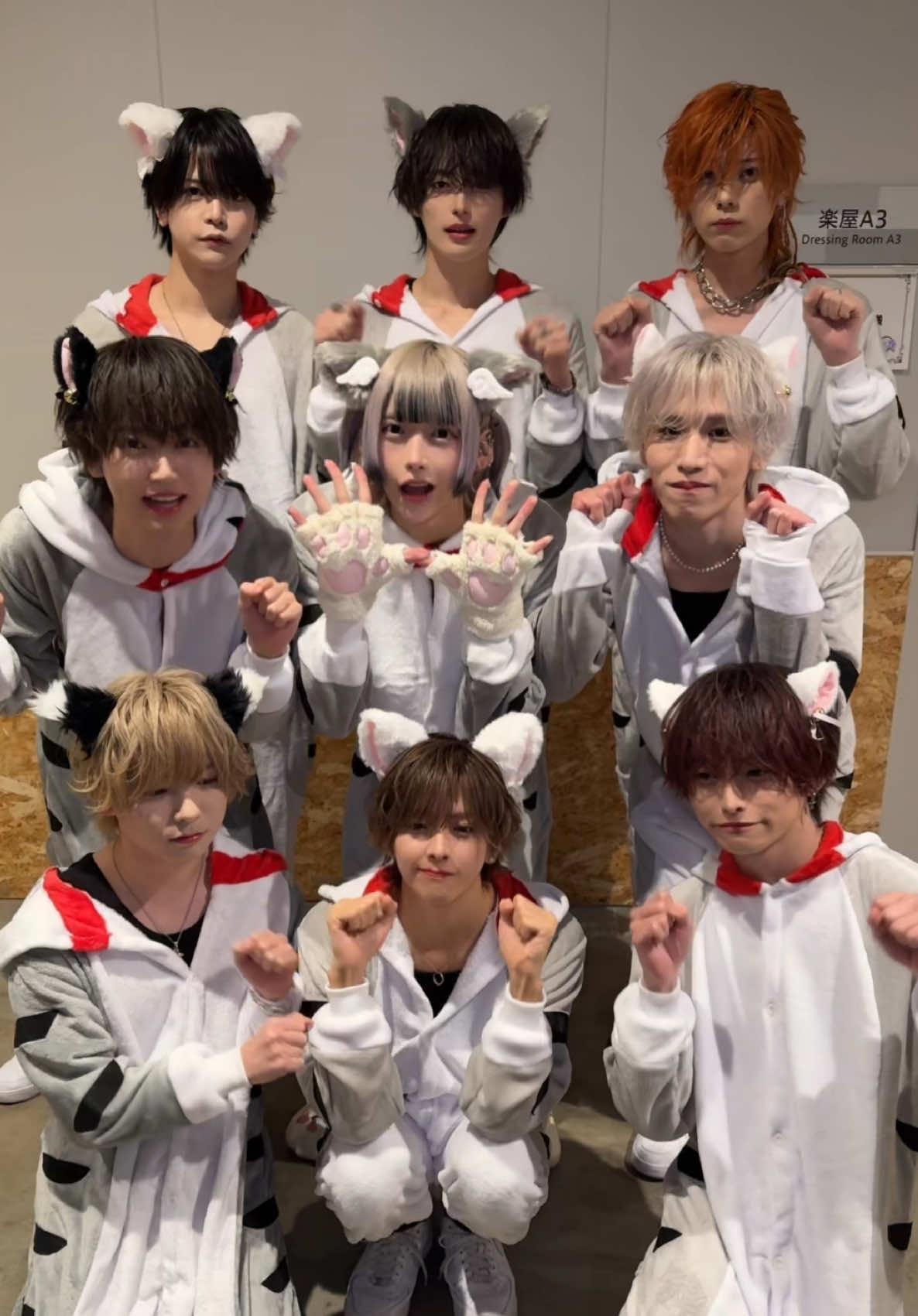 にゃんにゃんにゃん🐈💘 #らぶしっく #さくら #うと #ゆそん #たいよう #はやて #えつや #りょう #さつき #たろ  @さくらくん。 @うと @じぇじぇじぇ @たいようさん @悦也 @さつき @たろしゃん @りょう 