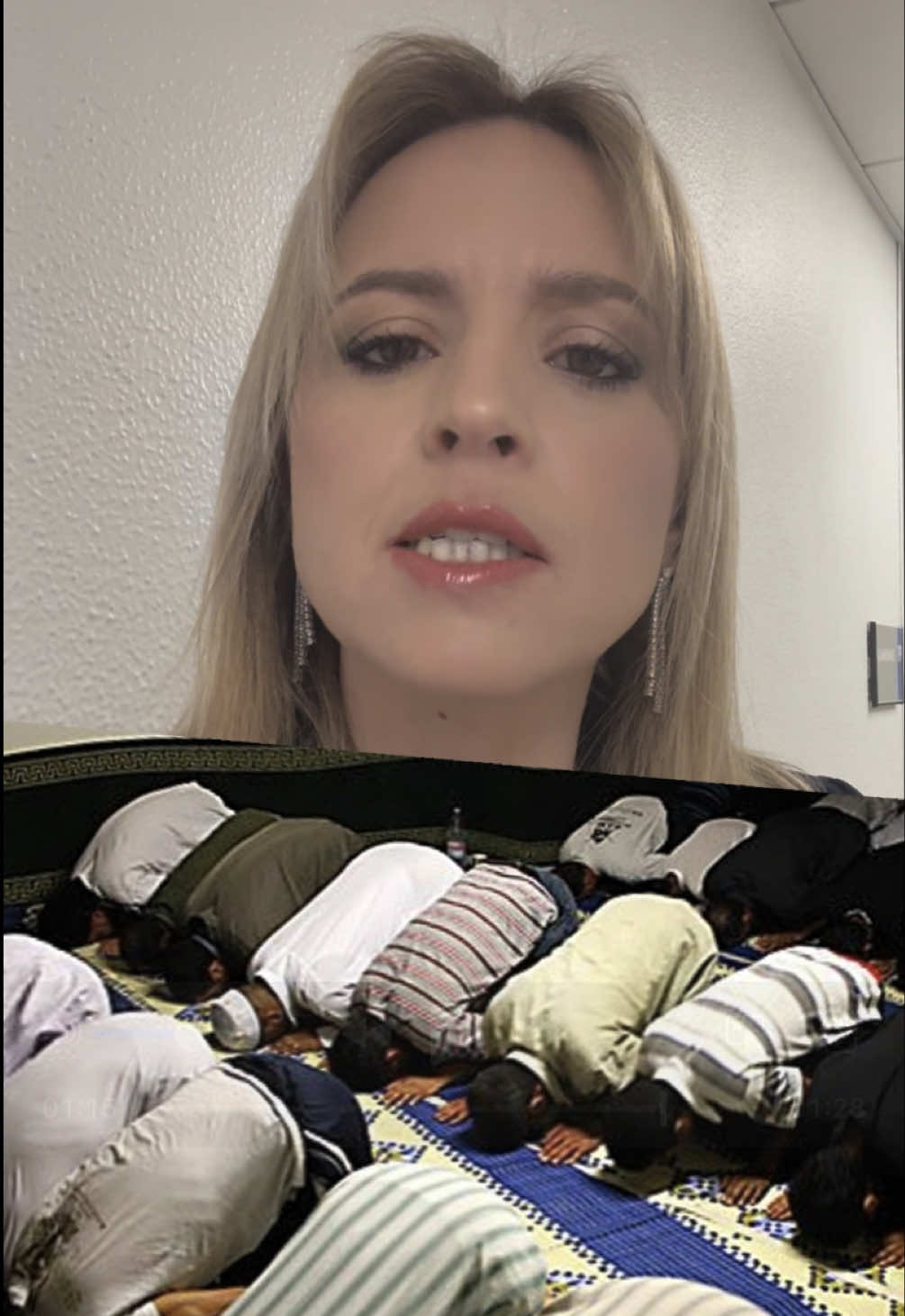 Assurdità incredibili in nome dell’Islam per il Ramadan: a Cremona due ragazze picchiano coetanea italiana perché mangia un panino e l’autista che interviene. A Piacenza bambino di 7 anni costretto a digiunare a scuola. #Ramadan #panino #sardone #cremona #islamismo 