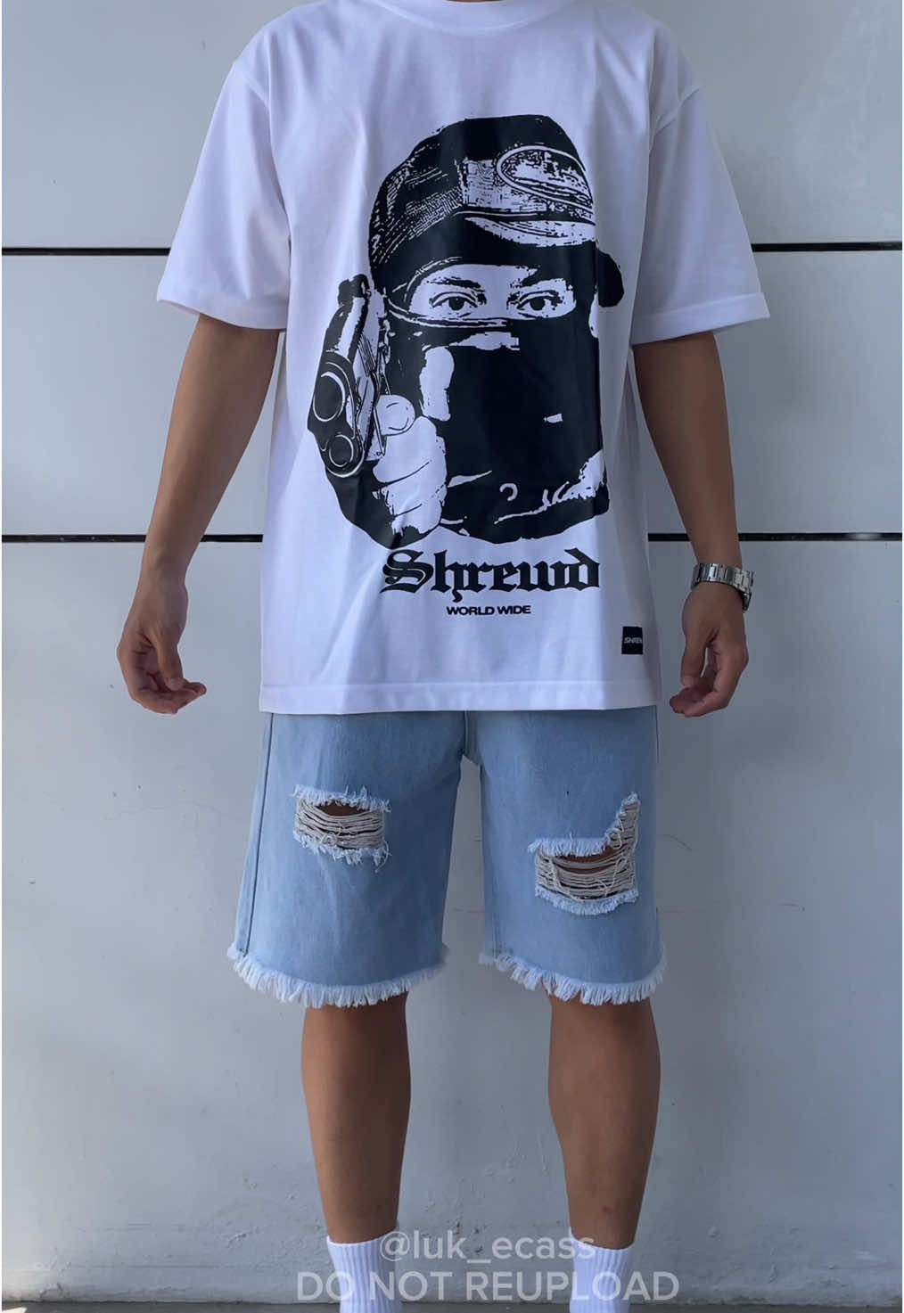 Check nyo ulet to mga tol 289 php lng! Sobrang solid ng quality netong shirt na to legit! 🫡😮‍💨 #fypシ #fyp #viral #foryoupage #oversizedshirt #shirt #tiktok #viralvideo #sale #fypageシ @SHREWD APPAREL. 