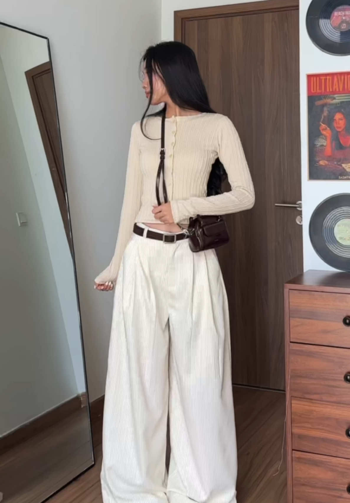 Đơn giản thoi #mixmatch #phốiđồ #outfits #quần 