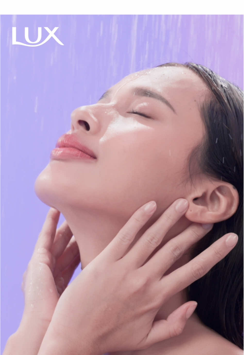 Relax, refresh, and glow! ✨  Escape from daily stress with LUX Peaceful Galaxy Shimmering Body Wash & Tri Colored Body Scrub yang bikin mandi semakin calming dan luxurious💜  Cobain sekarang dan rasakan sensasinya!