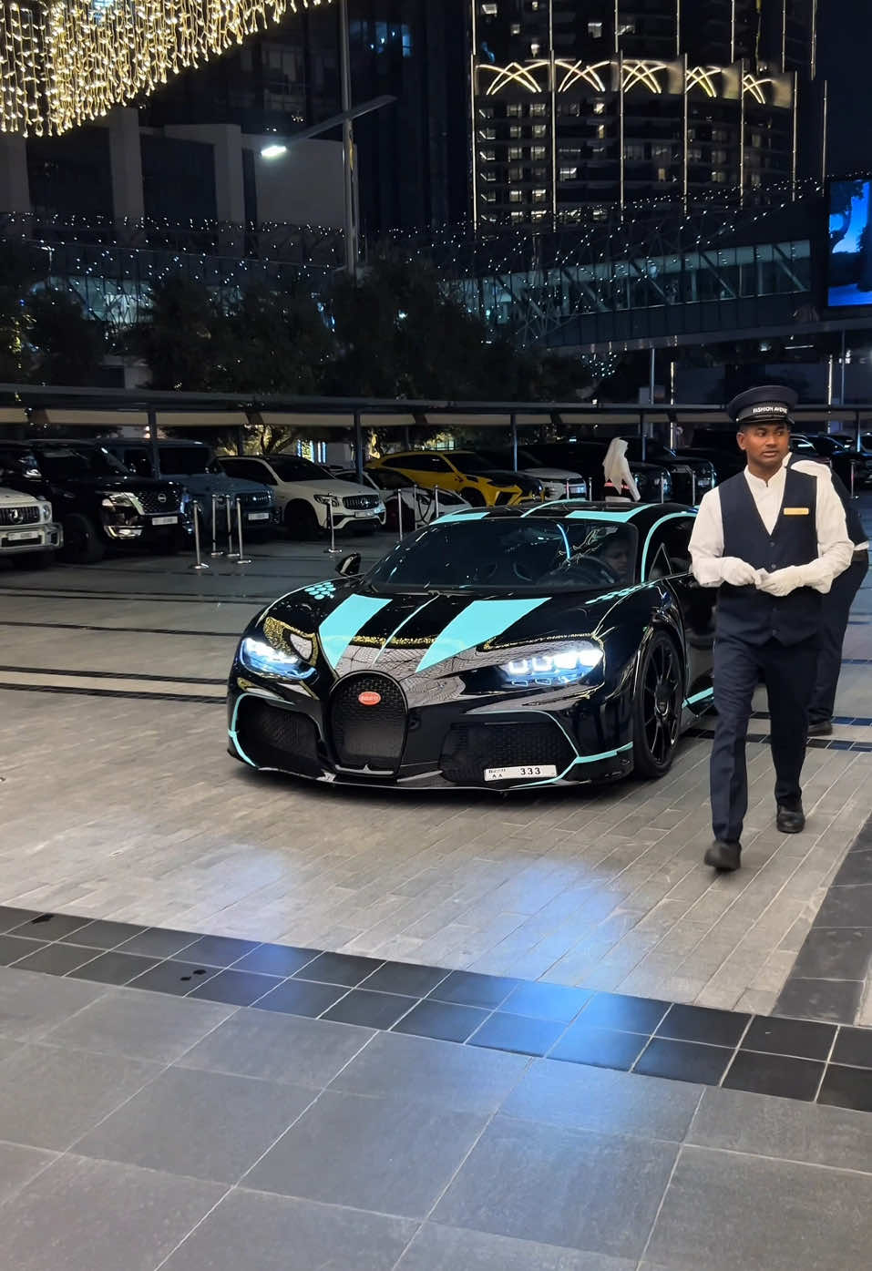 Most daily driven Bugatti Chiron super sport #bugatti #chiron #supersport #cars #carspotting #carsofdubai #dubai #uae #dubaimall