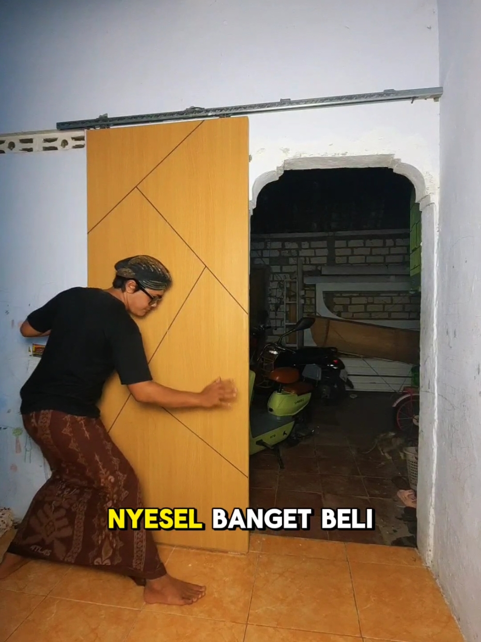 rekomendasi pintu kayu minimalis sliding geser lengkap tinggal pasang #pintuslidinggeser #pintusleding #pintugeser #pintuminimalis #pintusliding 
