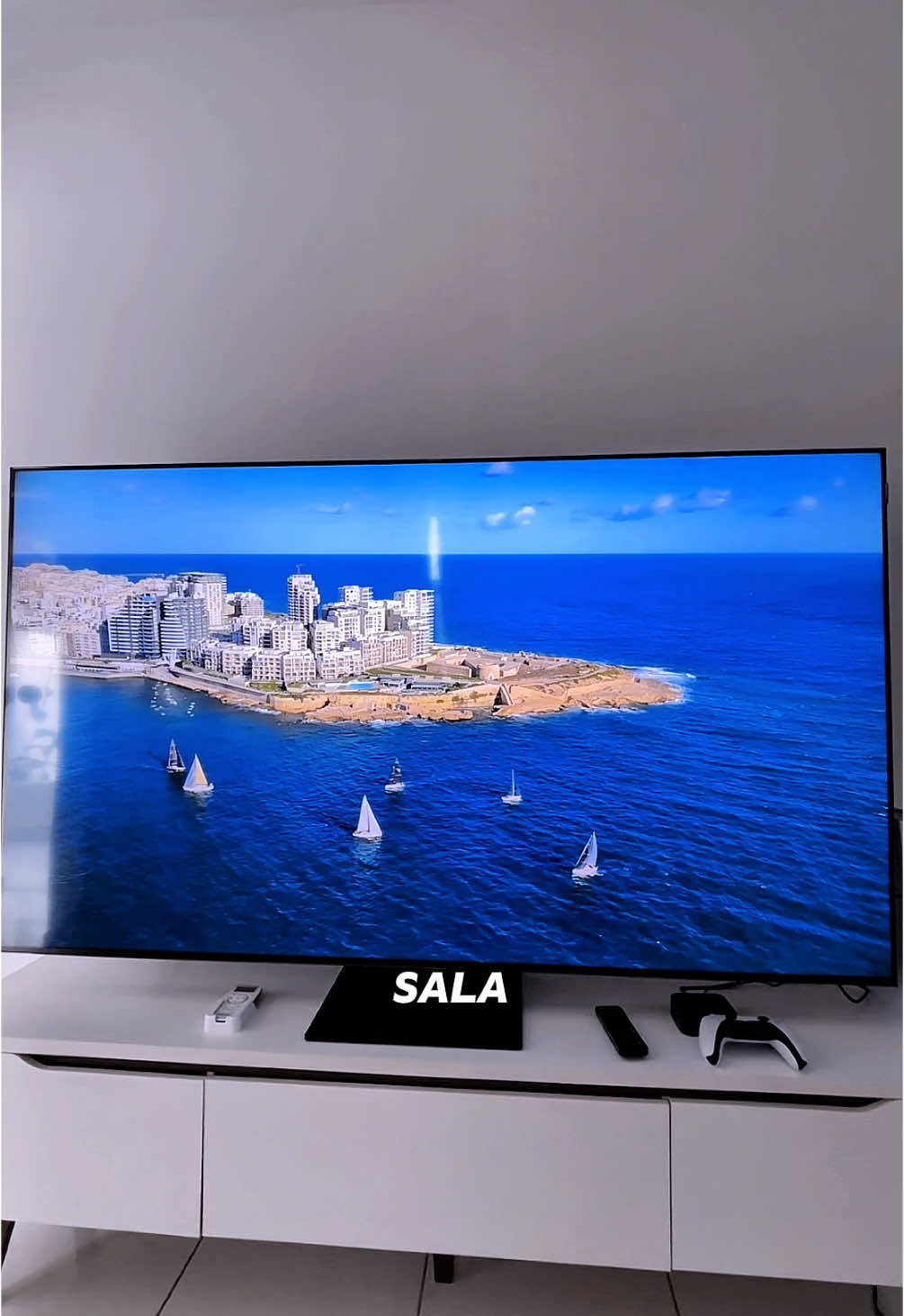 Minha sala virou um cinema com essa Tv da TCL C755 Qled Mini LED 4k 75p Link na minha bio. . . . @TCL  . . . . . #tv #tcl #cinema #saladetv #televisao #technology #foryou #fyp #foryoupage 