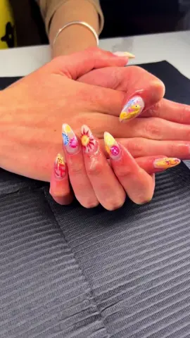 Enviando ella a MEXICOO✈️🏖️ (ik my español 🙂‍↔️) FOLLOW tidetech_ ON INSTA!!💅 