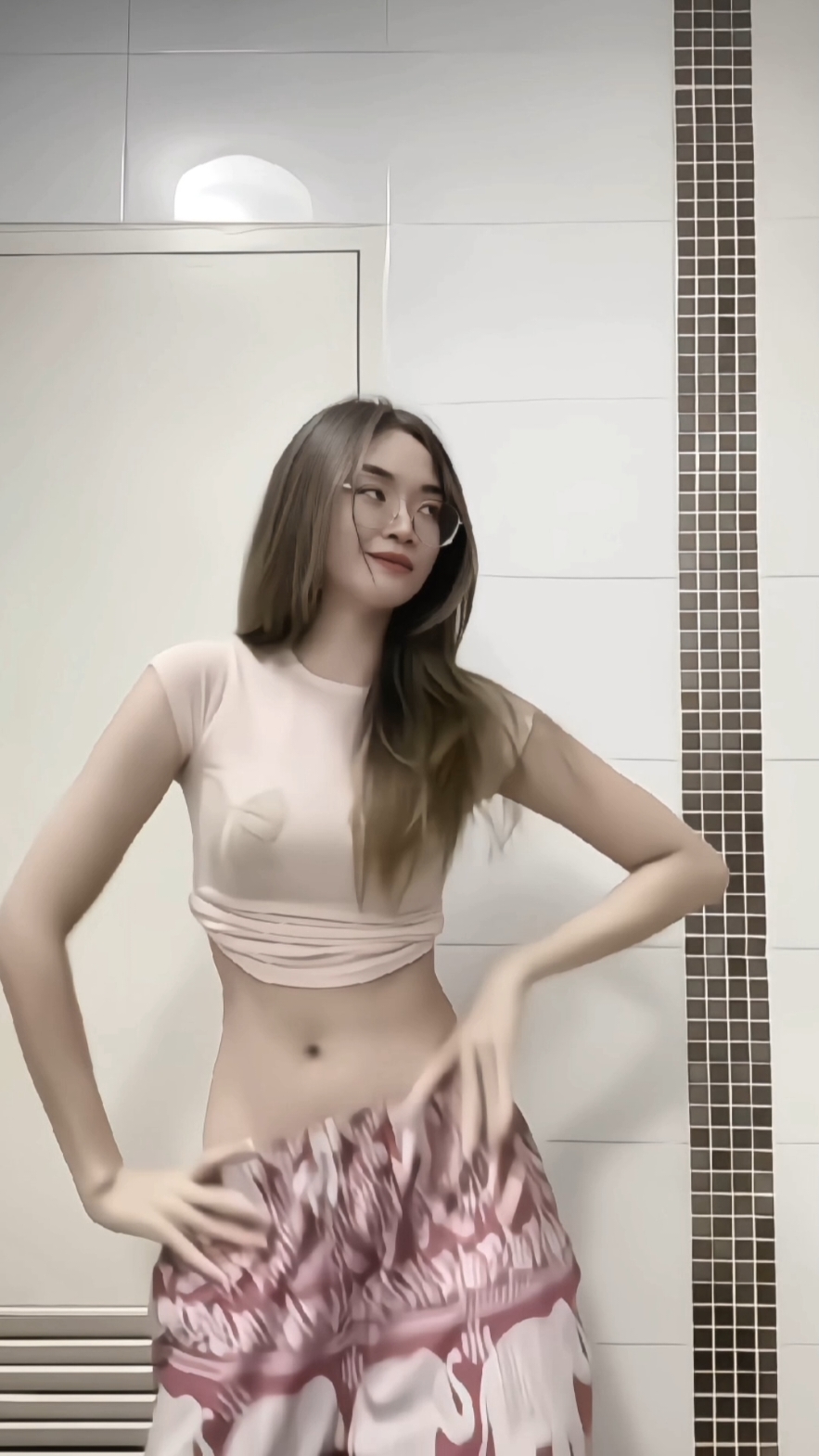 Dari semua geol geol, ini yang paling perfect 🥰 #yupi #fypシ゚ #doyinchina #body #tik_tok #fypviral #fyppppppppppppppppppppppp #fyp #perfectbody #fakebody #viral #fypageシ 