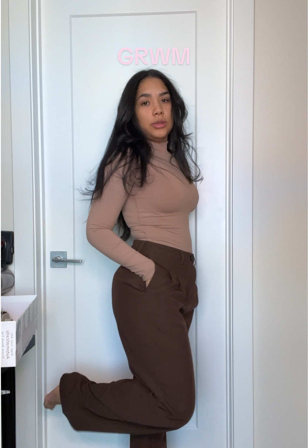 GRWM | Necesitamos ropa trabajistica 🙃 help #grwm #jobinterview #wfh #desempleada #outfits #outfitideas #dominicana #fyp 