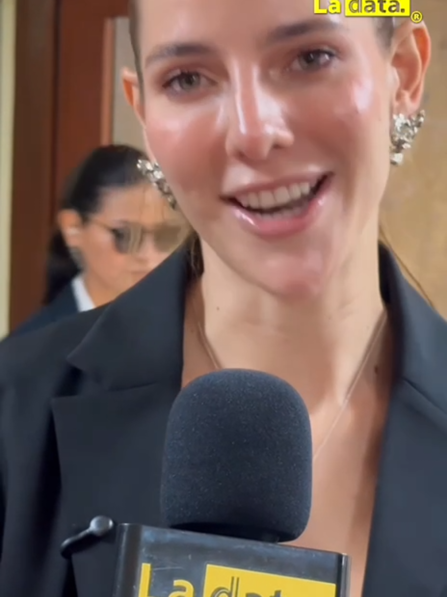 #Tendencia Lavinia Valbonesi envía un mensaje de apoyo a las mujeres. Durante el lanzamiento del Centro de Capacitación Virtual, la primera servidora, Lavinia Valbonesi, saludó  La Data y envió un emotivo mensaje a las mujeres. Su compromiso con ellas sigue firme. @LaDataEc 👈 #ladata #TendenciaPolítica #ProyectoAna #MujeresEmpoderadas #compromisoreal 