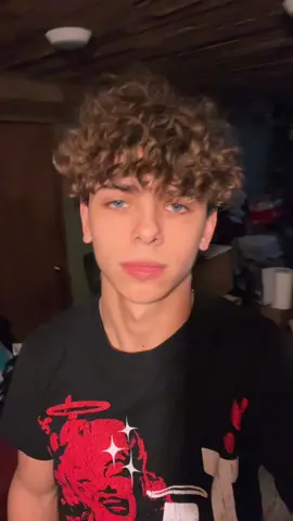 u ain't interested in making friends 🤷🏻‍♂️ #foryou 