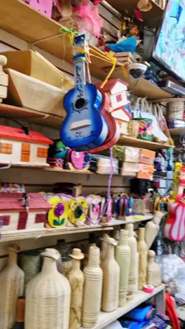 Artesanías en la Central de Abastos  👒🪭🛍🥁🪈🪕🪑 #Oaxaca #México  #OaxacaCultural 
