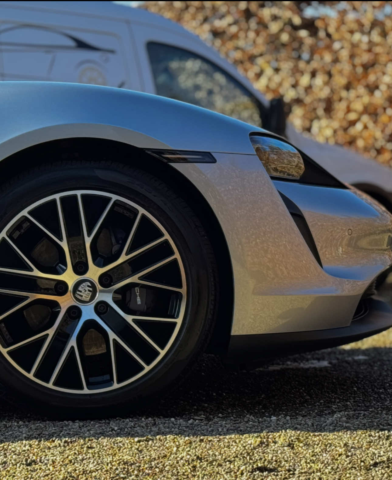 Luxe in topvorm. Deze Porsche Taycan kreeg een complete behandeling: interieur opgefrist, premium decontaminatie wash en een beschermende waxlaag die tot zes maanden meegaat. Klaar om te shinen op de weg! ✨🚘💎 Zou jij jouw wagen hieraan toevertrouwen? 👀 📍 Boek nu je detailing! #detailing #cardetailing #autodetailing #mobiledetailing #entrepreneur #business #satisfying #mobiledetailer #detailersofinstagram #detailer #detailersoftiktok #detailingcars #detailinglife #detailingbusiness #detailingdoneright #detailingworld #cardetailingservices #detailingservices #entrepreneurlife #mobiledetail #ceramiccoatingspecialist #paintcorrection #porsche #porschetaycan #taycan 