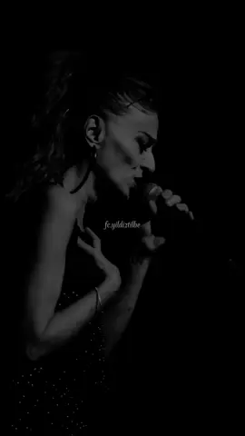 Allahına kurban yıldız abla❤️ #yıldıztilbe #yildiztilbe #yıldıztilbeşarkıları #dünnelersöylerdinbakbugüncaydın #yüreğimdeyaravar #ferditayfur 