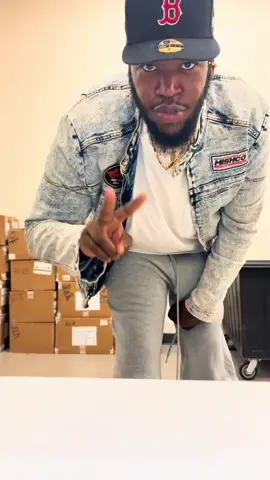 Chill OOTD #OOTD #OOTD #StreetStyle #streetwear #bigandtall #bigandtallfashion #menfashionstyle #fyp #fyp #style 