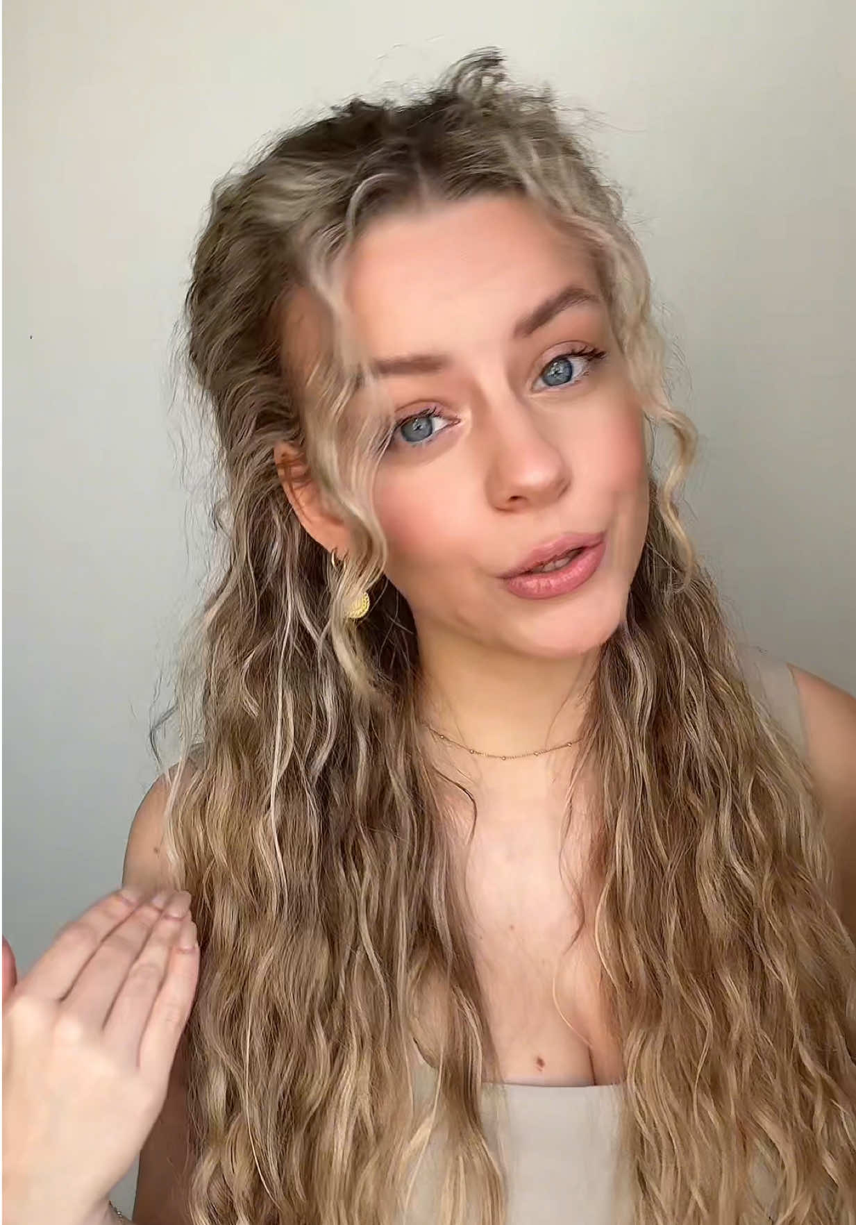 I would love to play Violet 🥹  #violetsorrengail  #ActingChallenge #ironflame #onyxstrom #violet  #fourthwing #tairn #xadenriorson #rebeccayarros #viral #BookTok #fantasy #chlorenaycos @Rebecca Yarros @Prime Video 