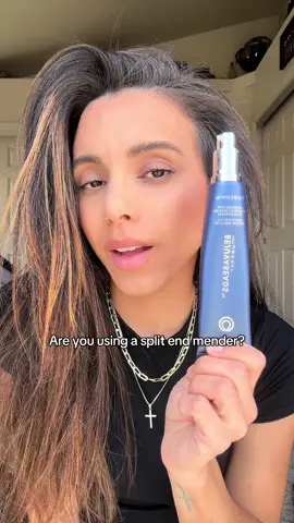 Rejuvabeads: - targets + heals split end, stressed or damaged hair. - temporarily seals split ends - leaves hair more manageable, flexible and resilient. - Increase shine + enhances color  - The microscopic particles quickly penetrate and pull split ends together like magnets  SEND ME A MESSAGE for more info 😘 . . #haircare #splitends #damagedhair 