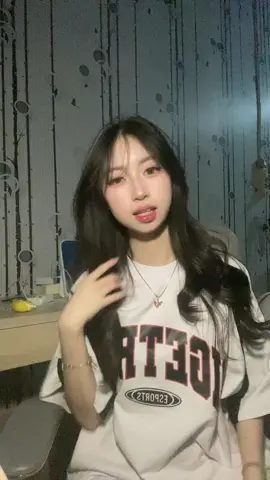 still me in next door era 💁🏻‍♀️