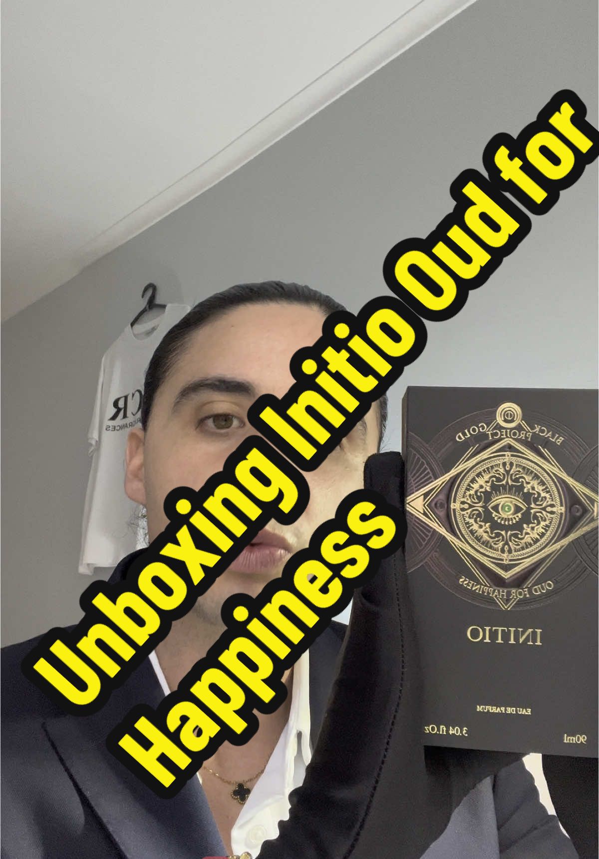 Descobre OUD for Happiness, a fragrância que te envolve numa aura de bem-estar e confiança. Com uma fusão envolvente de notas amadeiradas, especiarias quentes e a intensidade do OUD, este perfume transporta-te para um estado de pura felicidade. O OUD, conhecido como “ouro líquido da perfumaria”, confere um toque misterioso, sofisticado e viciante, garantindo um rastro marcante e inesquecível. Ideal para quem procura um aroma intenso, luxuoso e duradouro, OUD for Happiness é mais do que um perfume—é uma experiência sensorial que desperta os sentidos e deixa a tua marca onde quer que passes. 🔥 Duração incrível 🌲 Notas amadeiradas e envolventes 💫 Para quem nasceu para se destacar ✨ Deixa-te envolver pela felicidade. ✨ 🔗 Disponível agora! Garante já o teu. #OUDForHappiness #PerfumeDeLuxo #FragrânciaInesquecível #Oud #PerfumeComOud #EstiloEConfiança #PerfumeMasculino #SignatureScent #AromaPerfeito #PerfumeAmadeirado