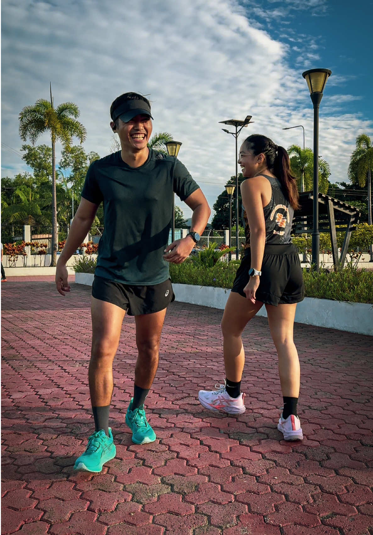 Sharing my 10 running drills before I begin my training: 1. 2x8 Lunges 2. 1x16 Hamstrings 3. 2x8 A-Skips 4. 2x8 B-Skips 5. 2x4 C-Skips 6. 2x8 Butt Kicks 7. 2x8 Toe Hops 8. 8x each side “Open The Gate” 9. 12x each side Side Swings 10. 12x each side Front Swings Running drills will not only stretch your muscles, they also greatly help you in improving your running form. Performing these drills will help you avoid injuries as well. Disclaimer: There are a lot of running drill exercises and their variations. There are no correct number and combinations of drills. These are the drills that works for me and maybe for others. Feel free to do some research and try other variations for yourself to find whats best for you! Let’s Go 🤙 #tiagothegreat #run #runningmotivation #runningdrills #runningcommunity