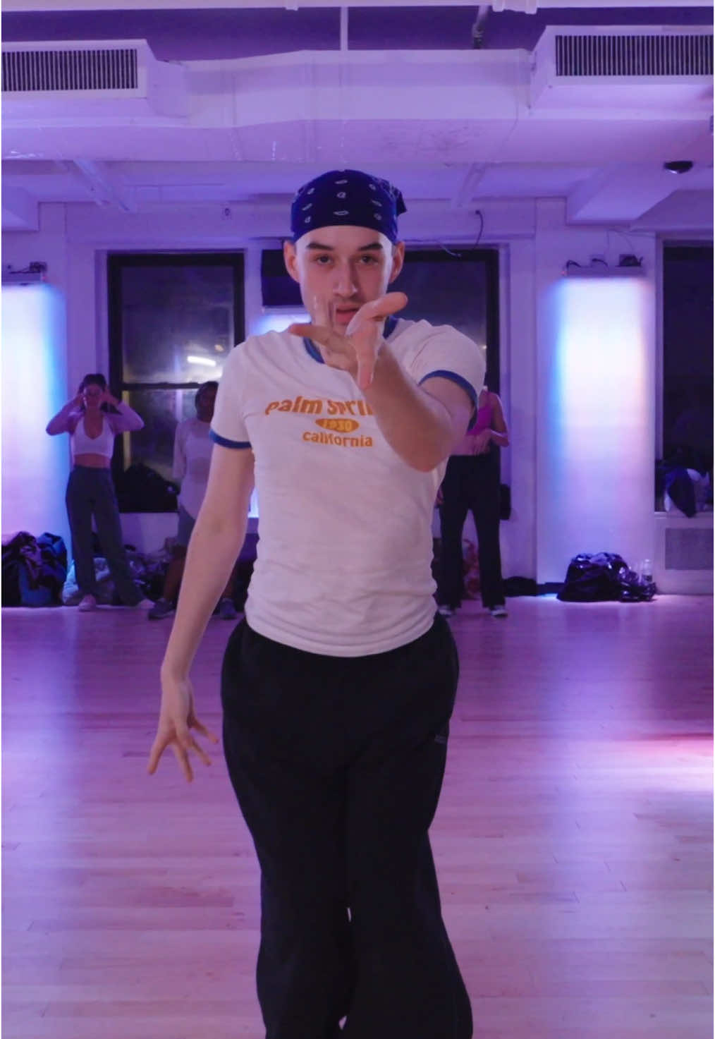 I forgot to post on here now that I have the app again…this choreo was so much fun!!🥰 🧠: @Miles Keeney  check out my instagram for more content😊 #dancer #jazzfunk #newyork #prosem @Broadway Dance Center NYC 