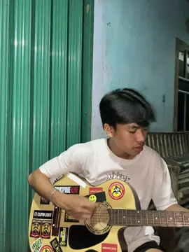akhirnya ku menemukan mu-Lagu Naff #akhirnyakumenemukanmu #gitarcover #covergitar #fyp #VoiceEffects 