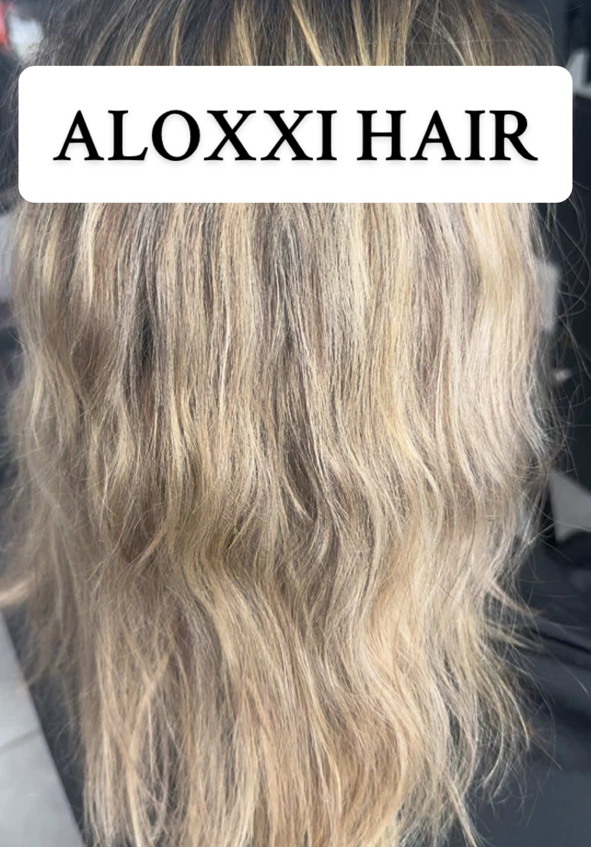 Just another day at the office. #aloxxi #hair #salon #highlights #hairsalon #beforeandafter #rootsmudge #rootmelt #livedinblonde #dimensionalblonde @Aloxxi Hair 