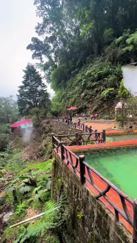 Aguas termales 🥰 #paratiiii #georginasparks #quetzaltenango #guatemala🇬🇹 #xbyzca #fyp #fypシ゚ #motos #aventura #paisajes #naturaleza #aguastermales #viajesenmoto #ruta #amigos #viajandoporguatemala #viral_video #viajes 