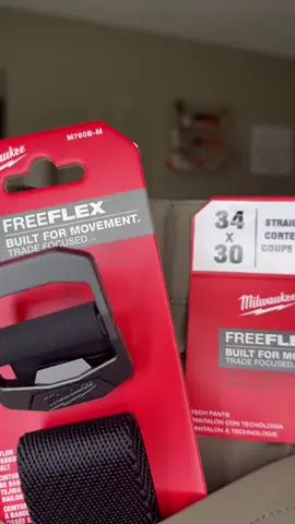 GRWM with the New @Milwaukee Tool FreeFlex Tech Pants and Free Flex Belt! Made to last, wind and water resistant, Pants stretch with you to move unrestricted, amazingly comfortable, light and plenty of pockets! My new favorite pants for work! #milwaukeetools #milwaukeetool #construction #workwear #nothingbutheavyduty #grwm #ootdfashion 