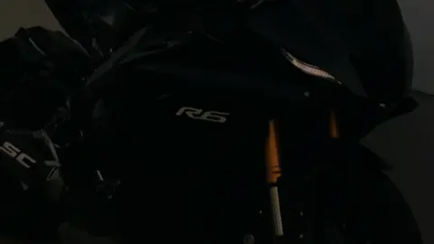 Baby tu te aces pero seras mia😍😍✨️ #yamahar6 #motosdeportivas #😍😍🧠 #pasionporlasmotos❤🏍 #yamahar6 #Bikes #Motos #Yamaha #yamahar6 