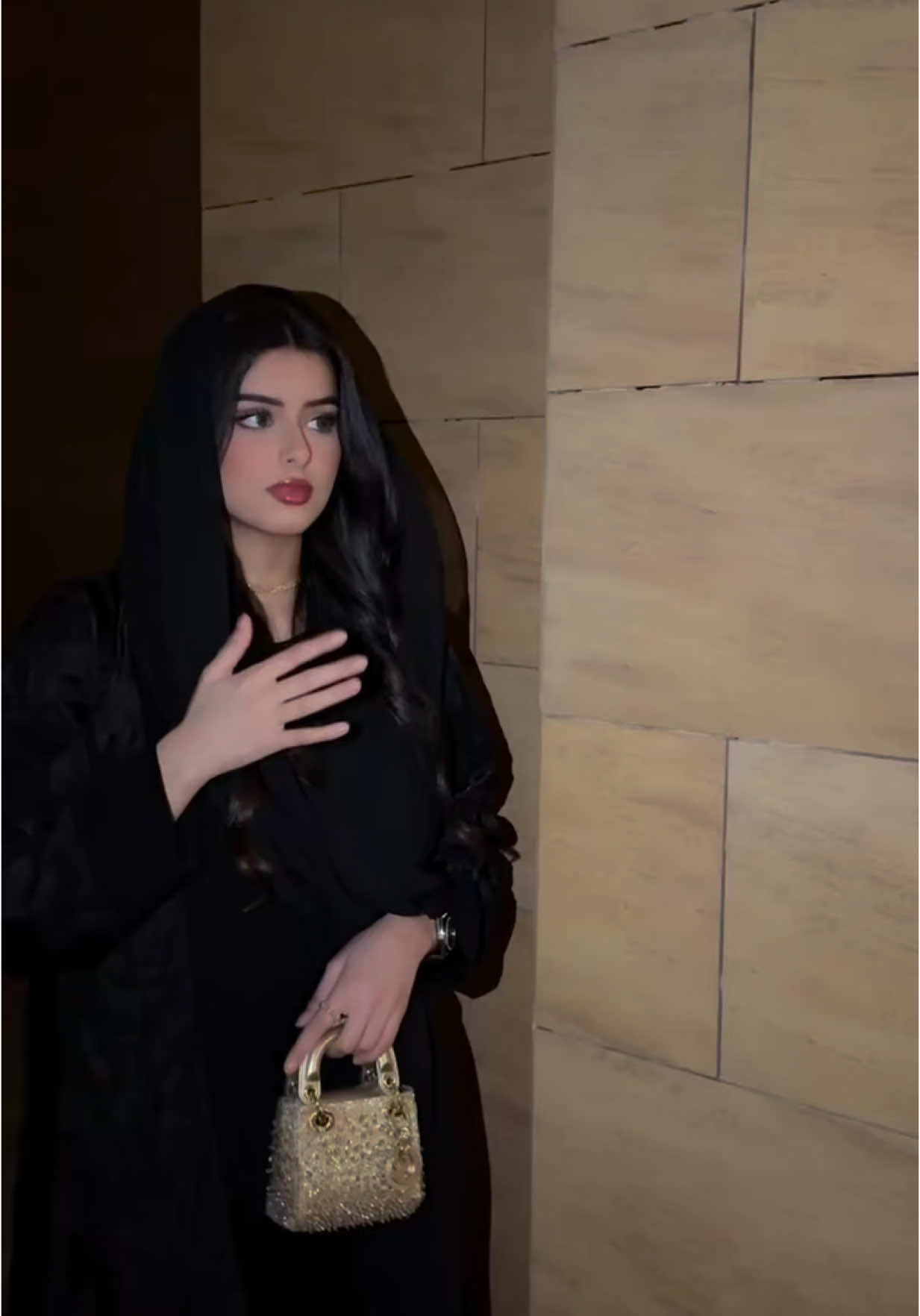 لافيرن بيوتي اشتغلوا عليه لمدة سنيتن وطلعوا لنا قلوسات خياليه💕🪄#منار_القحطاني #لافيرن #لافيرن_بيوتي #مكياج #fyp #4u 