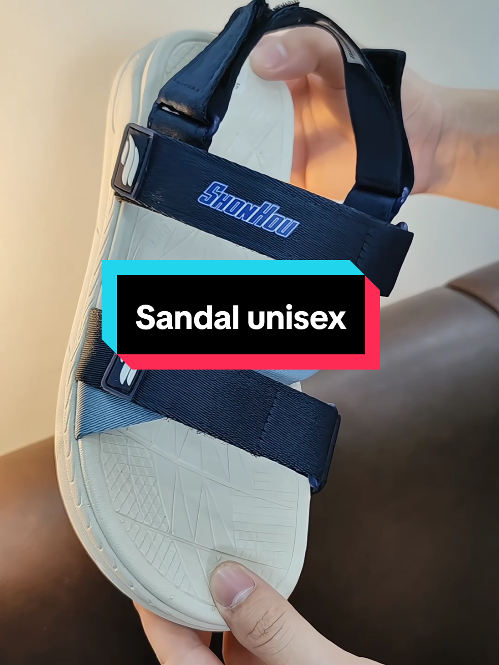 Đôi dép ăn gian chiều cao tương đối cho ace đây #sandal #sandaldihoc #sandalbasic #unisex #fashionboy 