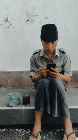 Aroma Khas #komedi #viraltiktok #HassanSuLe 