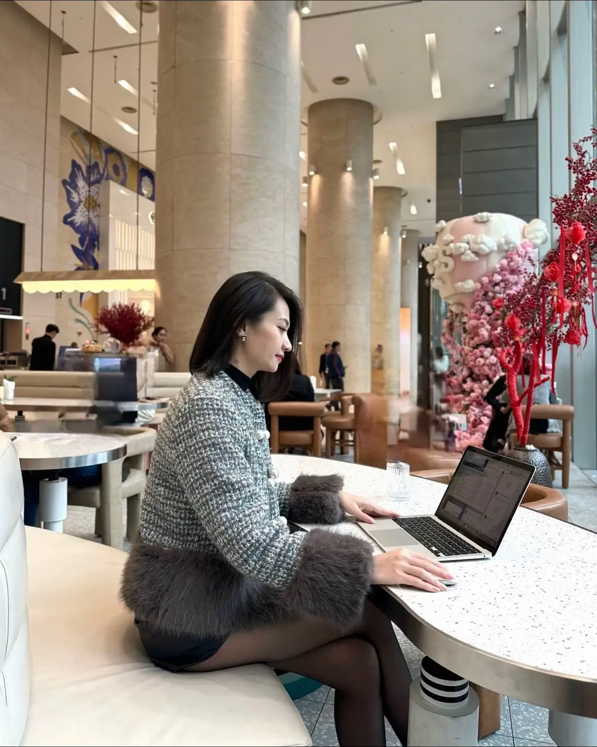 Chúc những bông hoa xinh đẹp luôn tỏa sáng, hạnh phúc và được yêu thương. Happy Women’s Day!” #happywomensday #xuhuong #viral #2025 