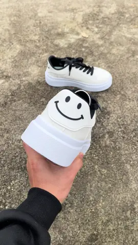 Giày nam sneakers #outfit #xuhuong #giaynam #giày #giaysneaker 