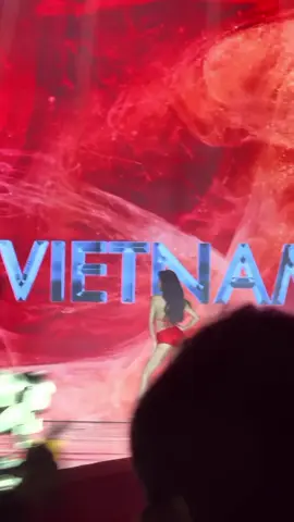 cận cảnh phần trình diễn bikini nóng bỏng của hoa hậu như vân #nhuvan #hoahau #xuhuong #trend #xh #trending #2024 #ZenergyPro #dreammarketing #CT9 #havefuninsaigon 