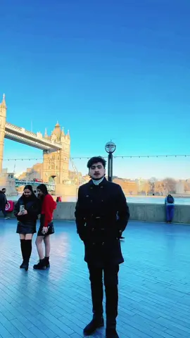 Achha lekin London ko chiso le samaula #viral #keepsupporting #tranding #fyp #Samir #uknepalimuser🇳🇵🇬🇧 #tiktoknepal🇳🇵 #nepalitiktok #goviral #foryou #nepal #srisam❣️ #london #srisa #Maya 