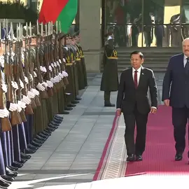 Presidend Alexander Lukashenko🤝Chief-Min Aung Hlaing #🇧🇾🇲🇲 #belarusian #army #အမိမြေကိုချစ်မြတ်နိုးသူများ #tiktokmyanmar #foryou #fyp 