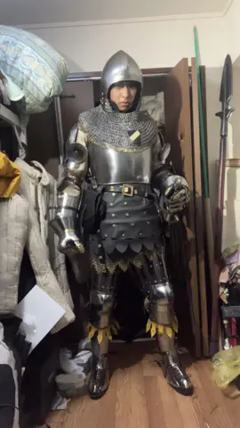 I am Japanese, but I like equipment around Western armor (14th to early 15th century), so I made my first leather-covered waist armor by myself. #knight  #medieval  #knightarmor #Reverseweeb 