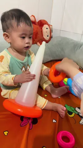 Đồ chơi tháp xếp chồng vịt cho bé , giúp bé nhận biết đây ạ #dochoichobe #dochobeyeu #dochoithapxepchong #dochoitreem #meemsua 