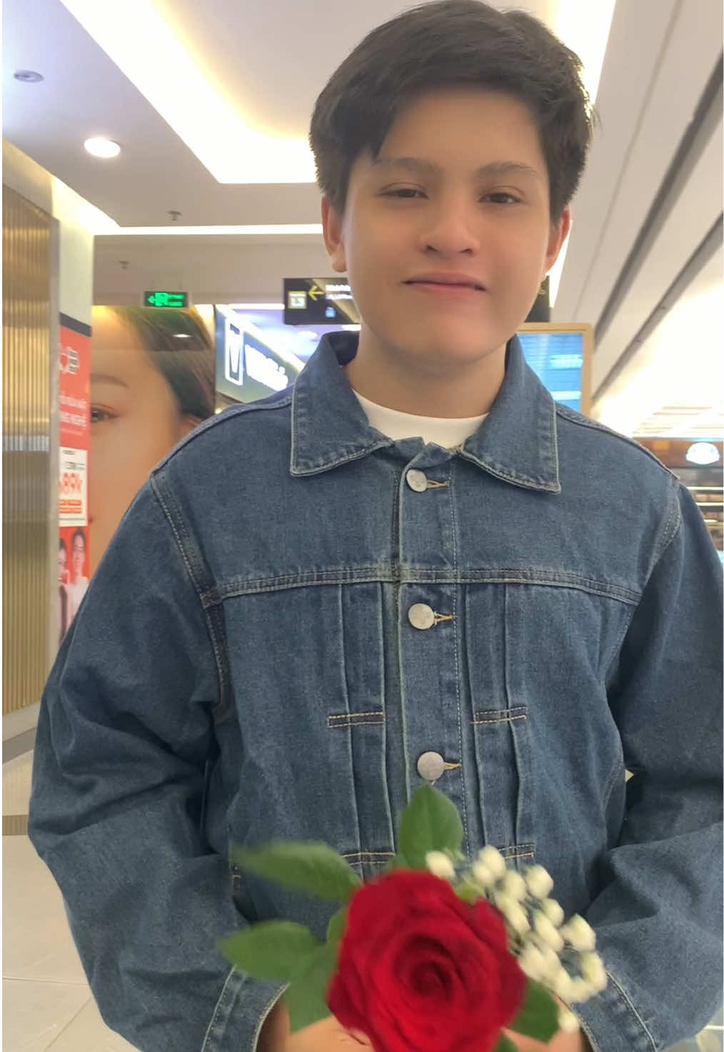 Anh Phê chúc mẹ Thuý 8/3 mà sao nó lạ lắm 🤣 @Anh Phê #GiaDinhThanhThuyDucThinh #ThanhThuyDucThinh #daodienducthinh #dienvienthanhthuy #DucThinh #ThanhThuy #viral #anhphe