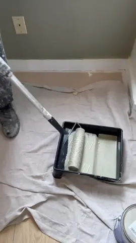 how to paint a wall fast with roller #paint #roller #painting #painting #rollerpainting #viral #foryou #tiktok #fyp #usa 