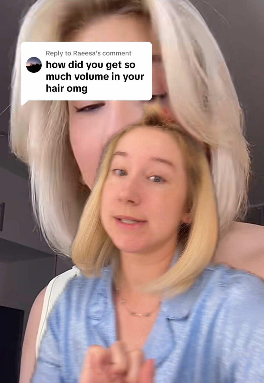 Replying to @Raeesa how to get your own 90s blowout look! It’s all about the rollers @TRESemmé #blowout #hair #howto #stylinghair #90sblowout #tutorial @TRESemméSA 