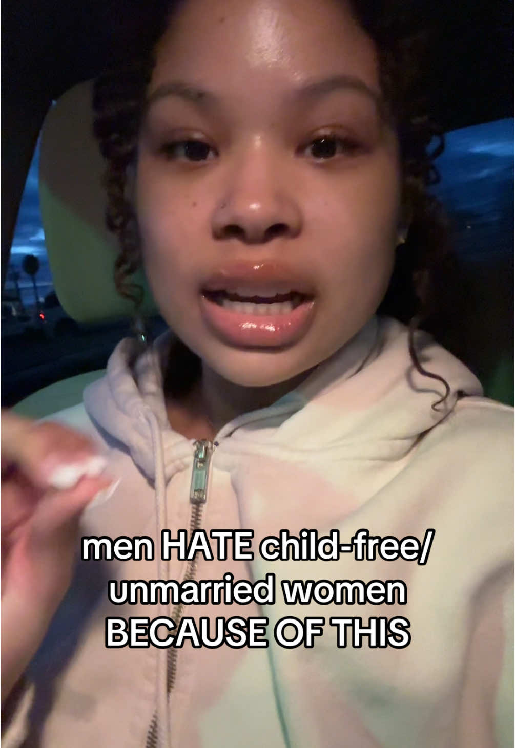 women, make decisions for YOU 💘 #childfree #childfreebychoice #unmarried #feminism #eternallyelle 