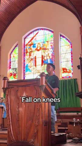 One of my favorite Christmas songs 🥹❤️!! @Nathy Harisoa the pianist 🎹🩷 #singing #holynight #mariahcarey #ohholynight #fyp #sing #coversong 