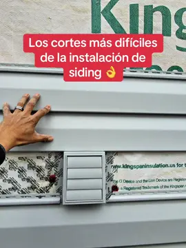 Cómo hacer este tipo de cortes de la instalación de siding. La verdad parece fácil pero no lo es todo trabajo tiene sus complicaciones pero con mi poca experiencia que tengo les dejo este video para que le echen un vistazo y lo que les sirva bien y lo que no está bien no pasa nada 😌 saludos a todos 👍🏻 #siding #installation #vinylsiding #work #usa #tips #instalacion #fascia #flashing #vinyl  #viralvideo #viraltiktok 