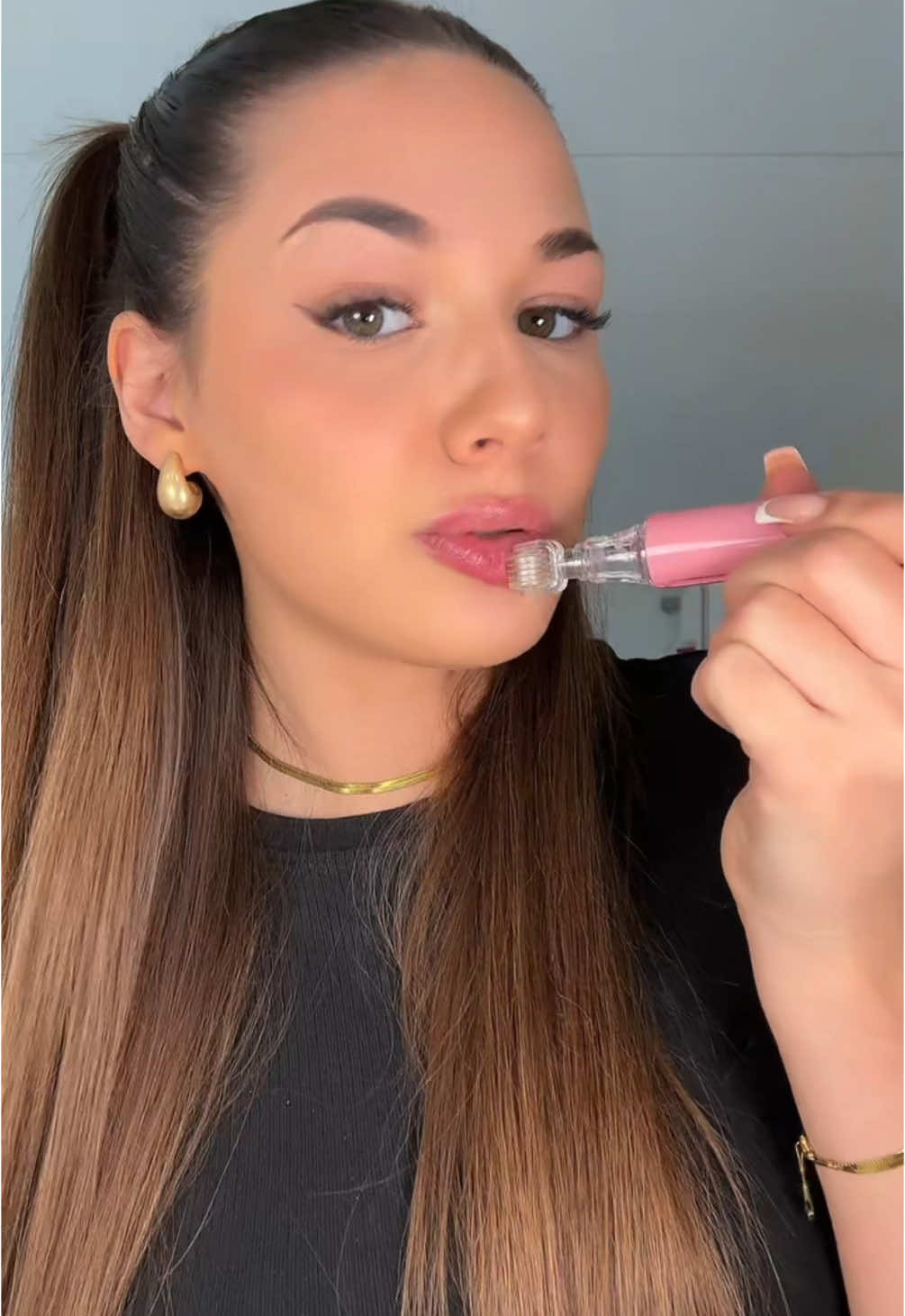 Was ein krasses Ergebnis😍💋 Link in der Bio ! #lipbooster #lipkit #lips #freshlips #lippen #lippenpflege #lipstick #lipsurgeplumper #lipplumper #plumbing #plumber 